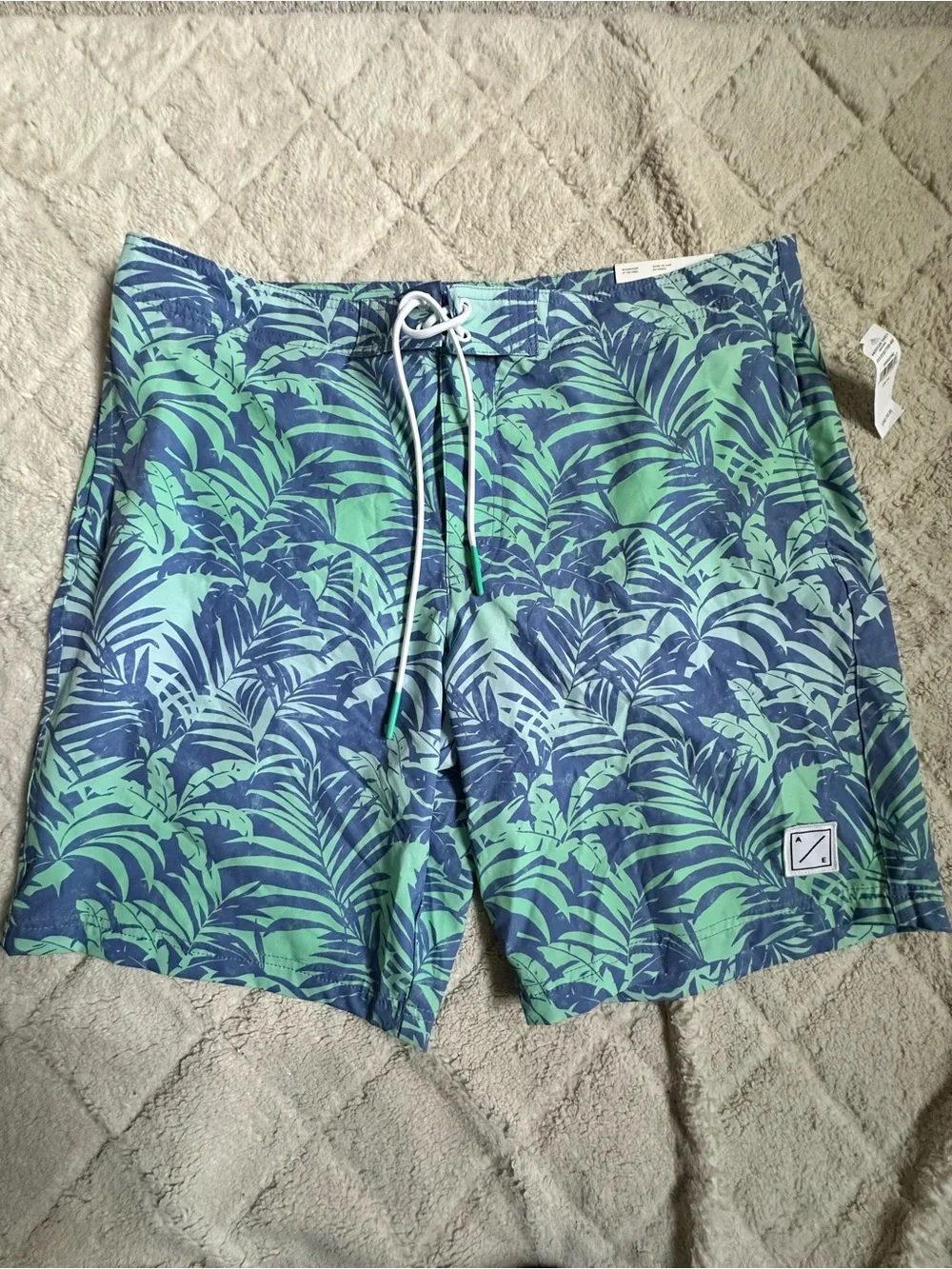 American Eagle | Blue and Green Palm Tree Print Boardshorts | Size Extra Large